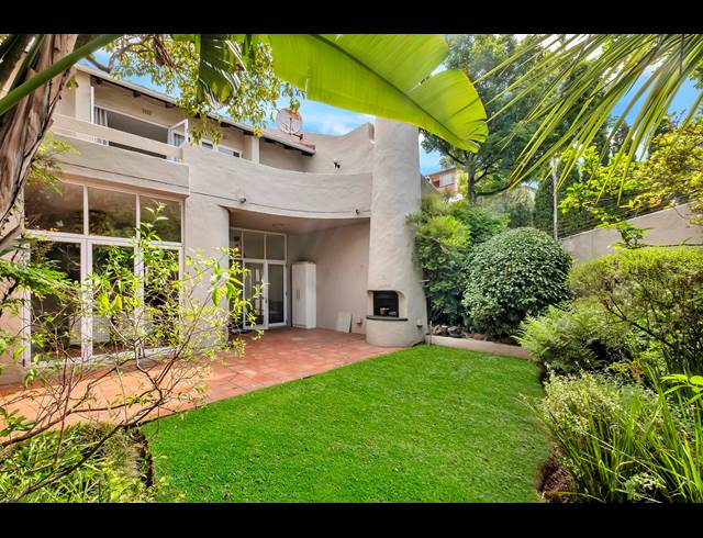 3 BEDROOM TOWNHOUSE FOR SALE IN VICTORY PARK